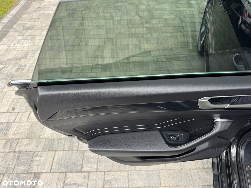 Volkswagen Arteon 2.0 TDI R-Line DSG - 34