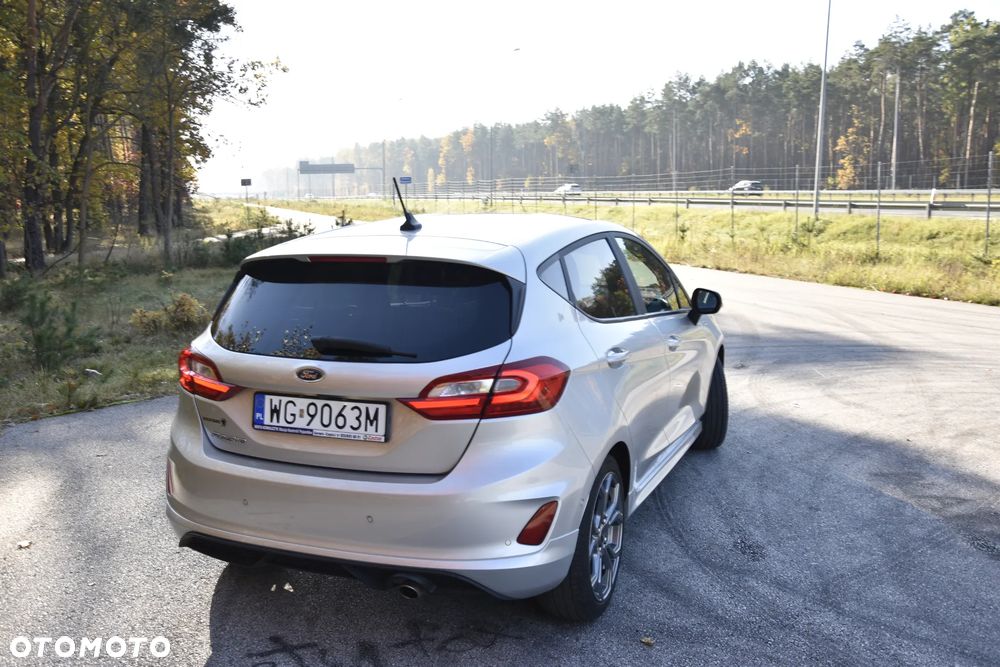 Ford Fiesta - 16