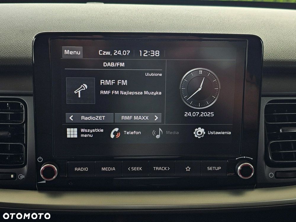 Kia Stonic - 23