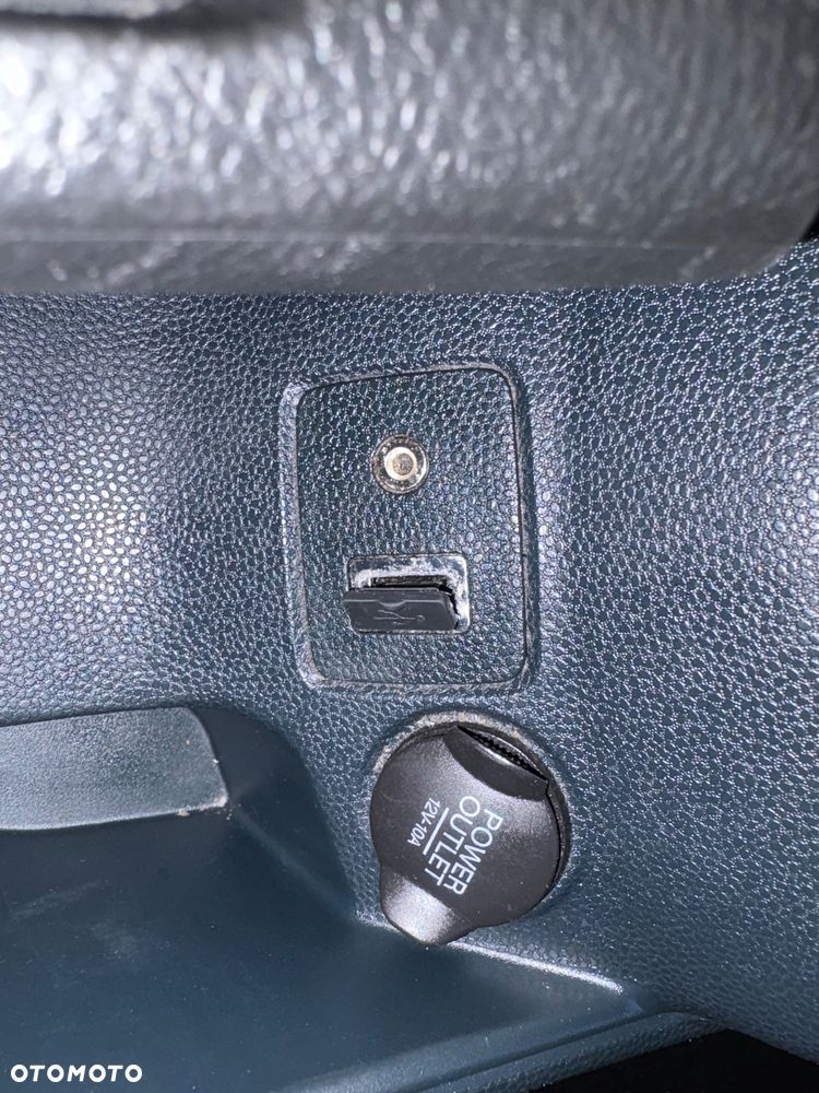 Ford Fiesta 1.4 Champions Edition - 26