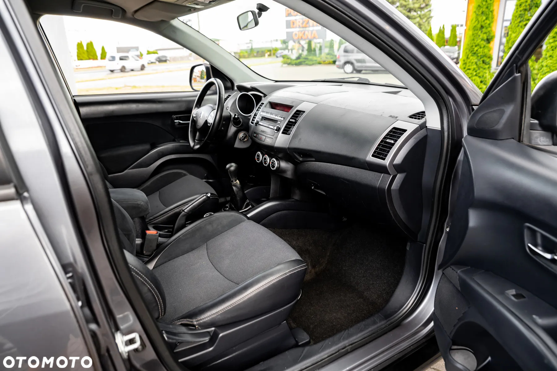 Peugeot 4007 7-Sitzer Sport - 31