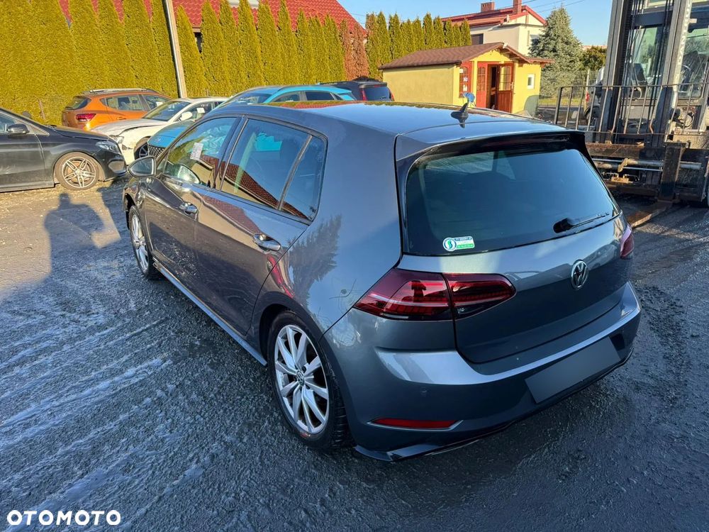 Volkswagen Golf 1.5 eTSI OPF DSG R-Line - 3