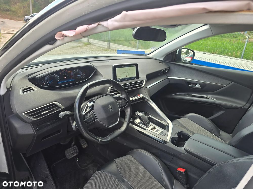 Peugeot 3008 BlueHDi 130 Stop & Start EAT8 Allure Business-Paket - 7