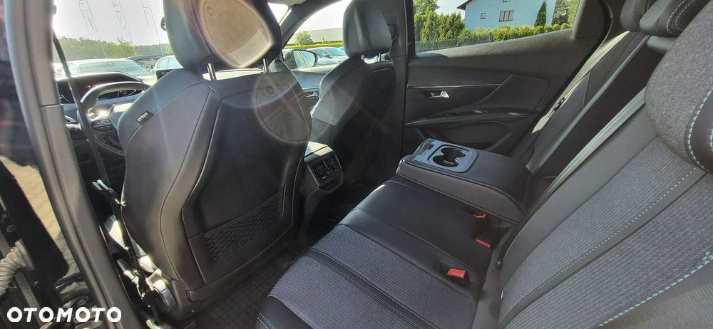 Peugeot 3008 1.2 PureTech Allure Pack S&S EAT8 - 35
