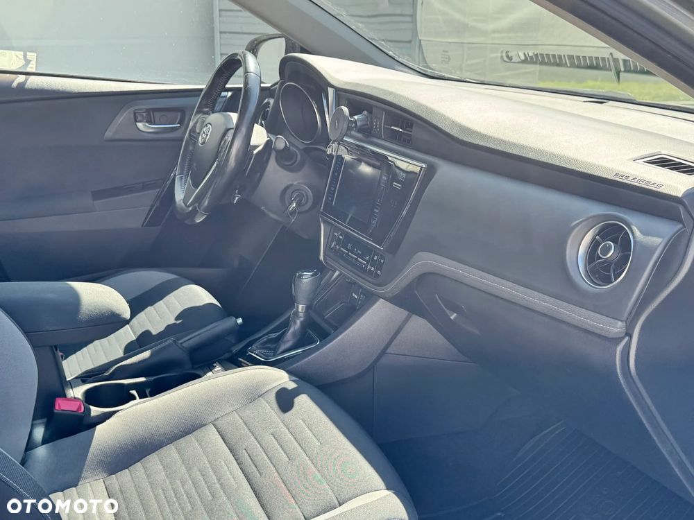 Toyota Auris 1.6 Premium MS - 31