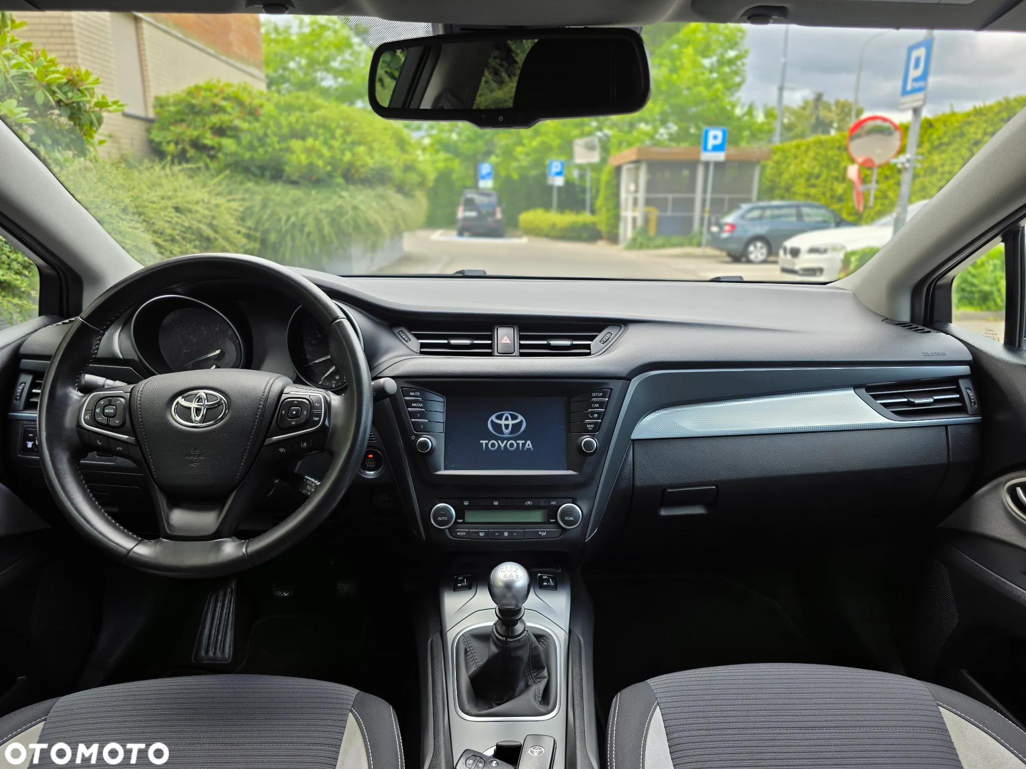 Toyota Avensis Touring Sports 1.8 Team Deutschland - 29