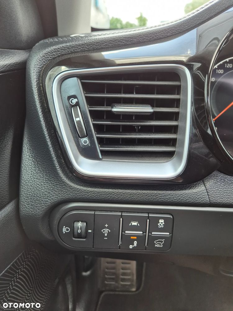Kia XCeed 1.4 T-GDI OPF DCT7 PLATINUM EDITION - 30