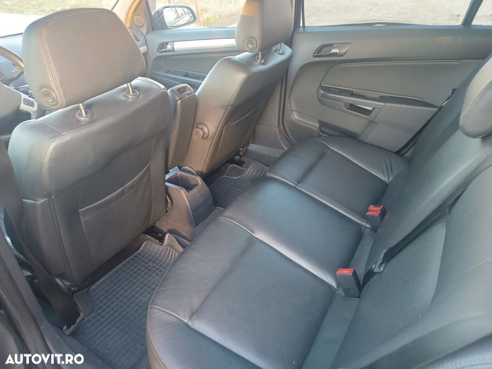 Opel Astra 1.9 CDTI DPF Edition Plus - 12