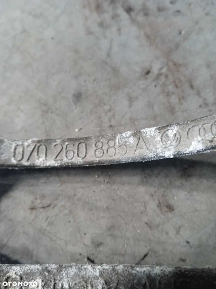 Uchwyt kompresora klimatyzacji T5 2.5TDI 070260885A - 2