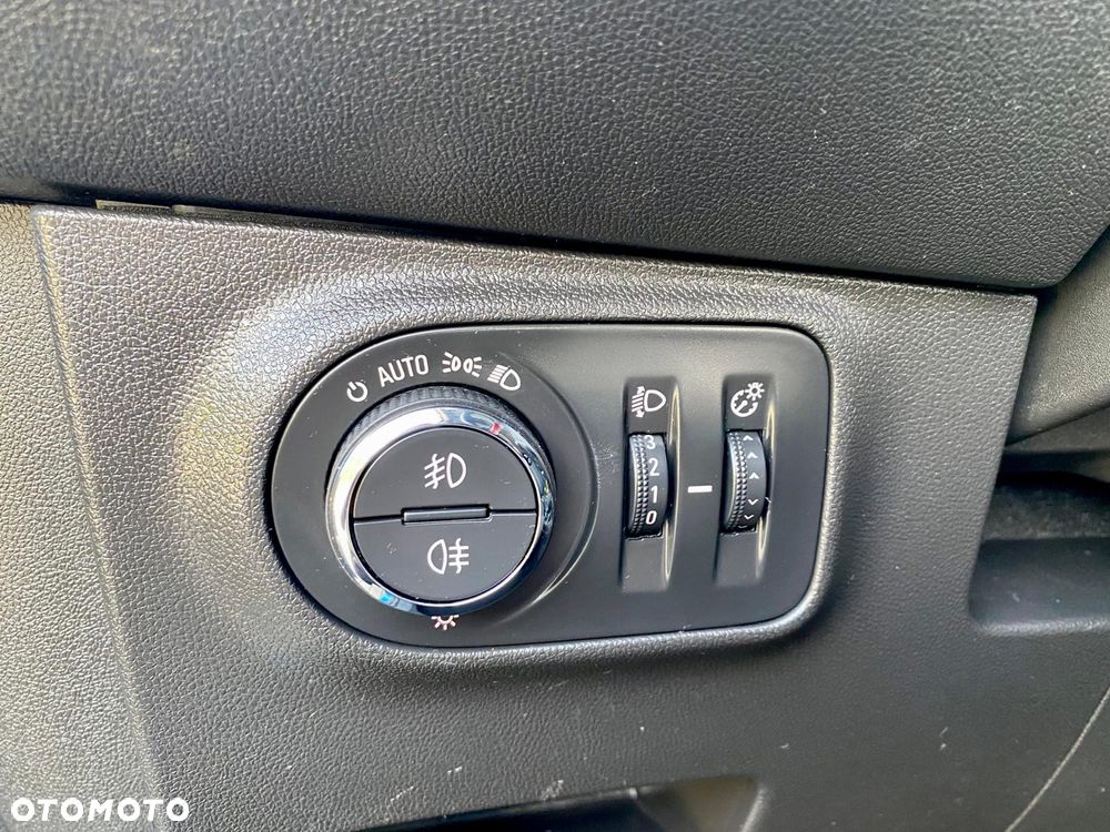 Opel Corsa - 16