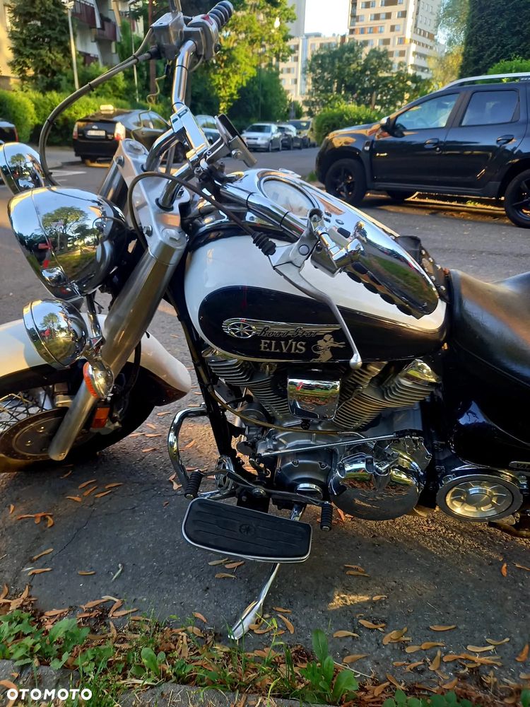 Yamaha Road Star - 4