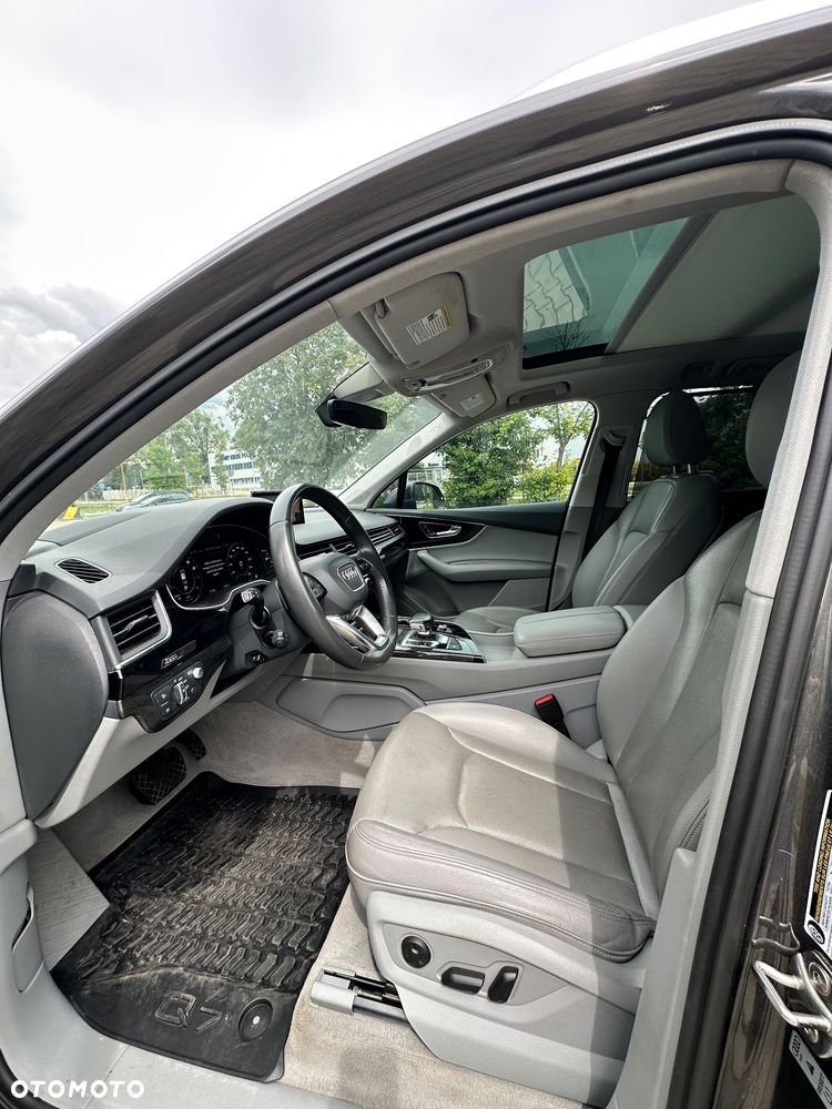 Audi Q7 - 15
