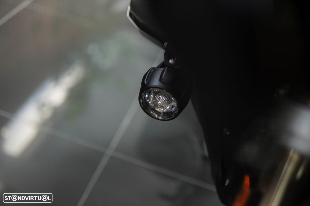 BMW R 1250 RT TRIPLE BLACK - 37