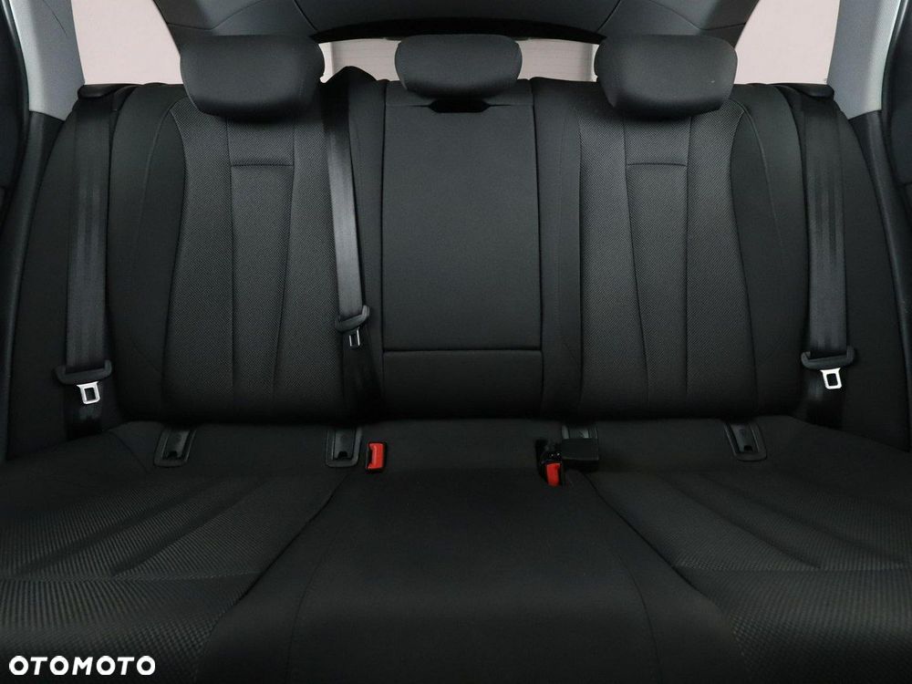 Audi A4 Avant 35 TFSI - 19