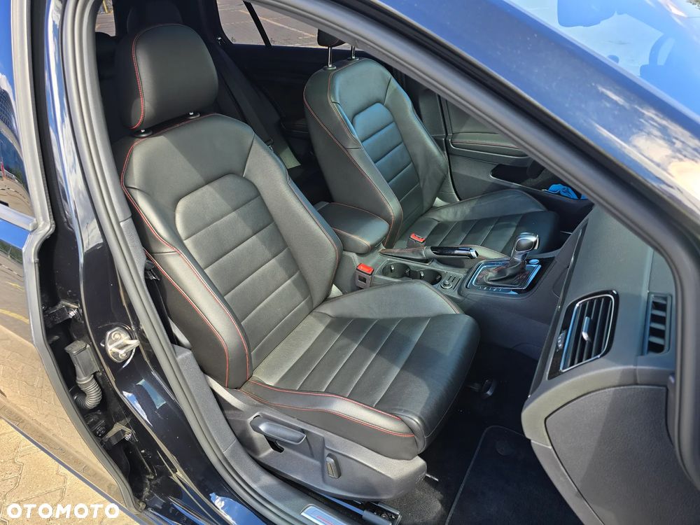 Volkswagen Golf VIII 2.0 TSI GTI DSG - 19