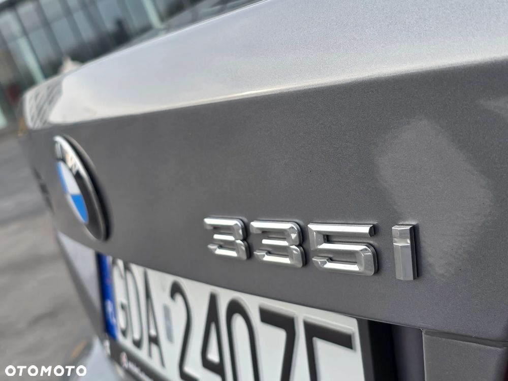 BMW Seria 3 335i M Sport Edition - 12