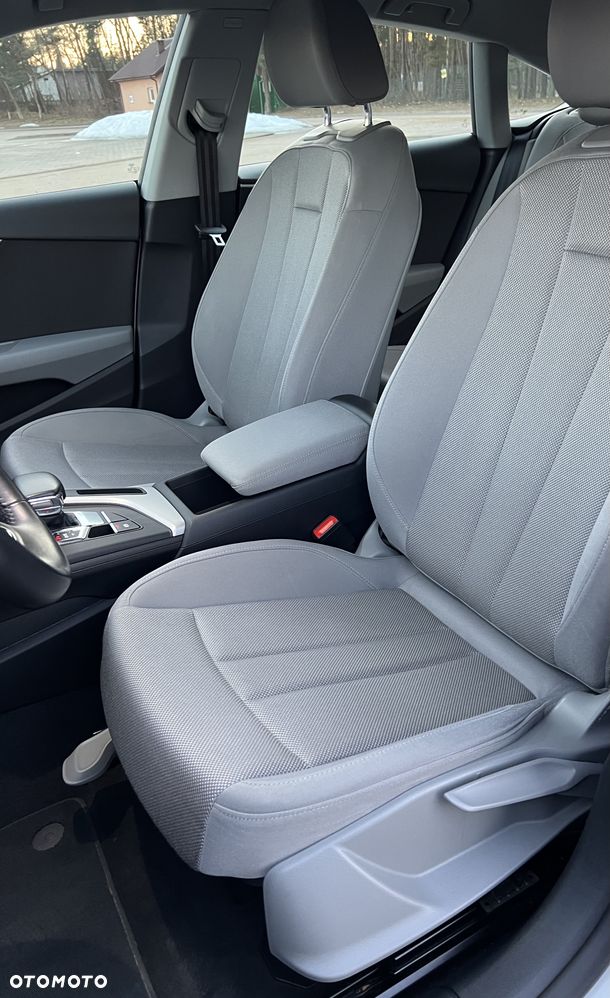 Audi A5 Sportback 35 TFSI S tronic - 14