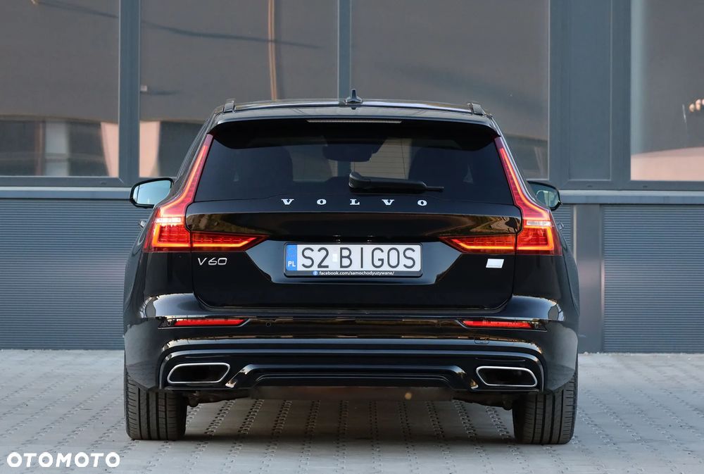 Volvo V60 T8 AWD Twin Engine Geartronic R-Design - 39