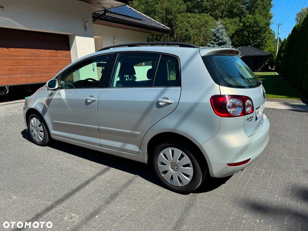 Volkswagen Golf Plus 1.6 TDI BlueMot Comfortline DSG - 3