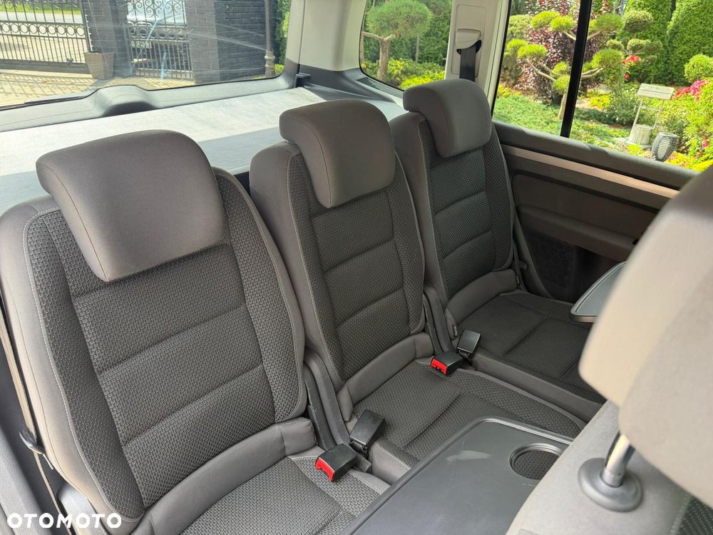 Volkswagen Touran 2.0 TDI DPF BlueMotion Technology DSG Life - 6