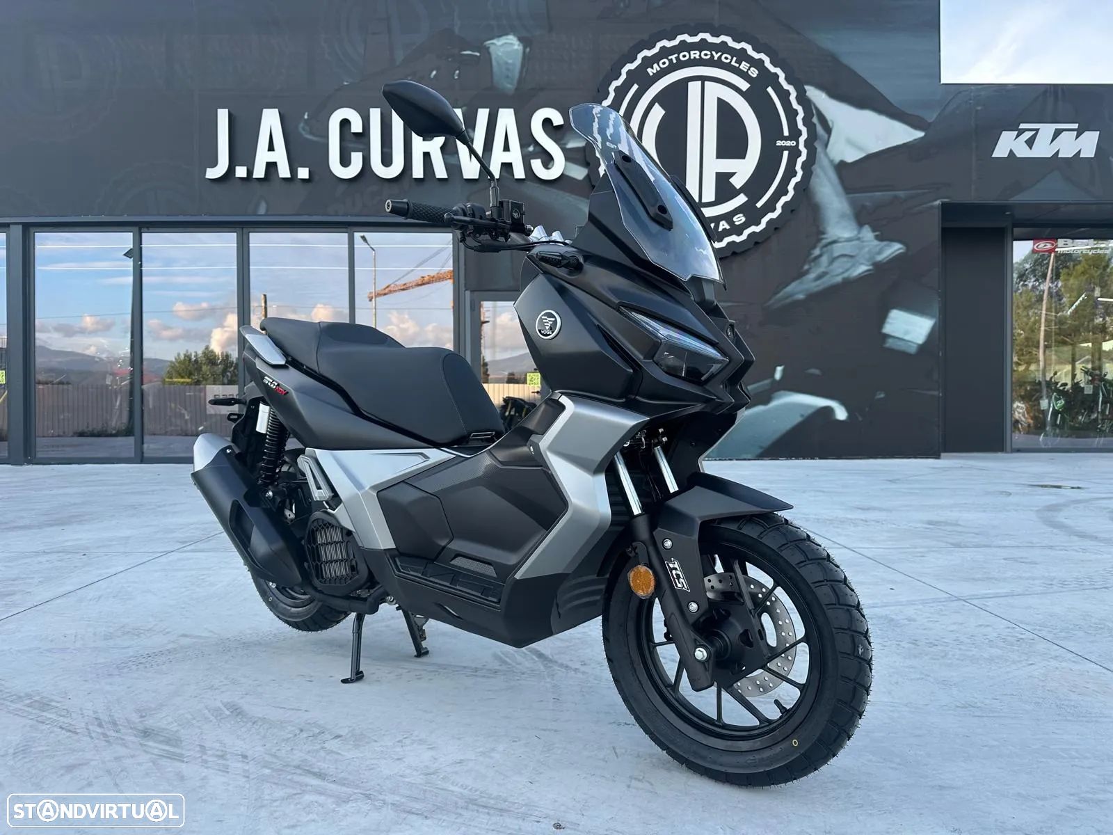 Voge SR1 ADV - 1