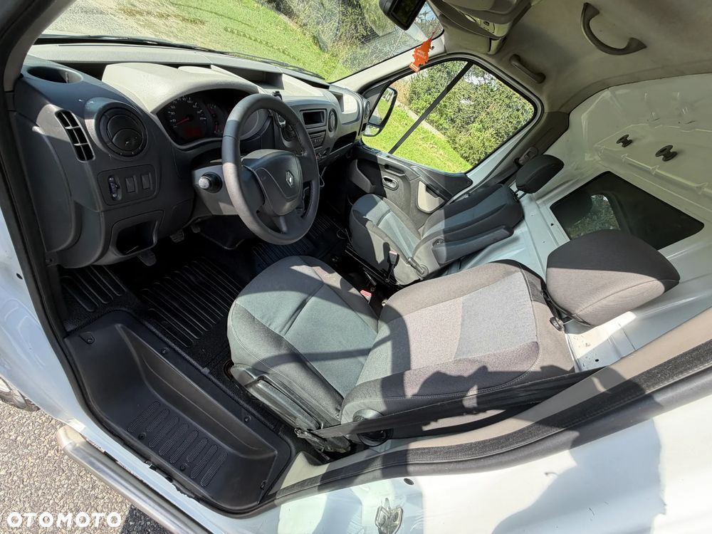 Renault Master * 2.3 / 125KM * L2H2 * Średni / Podwyższany * Furgon / Blaszak * - 26