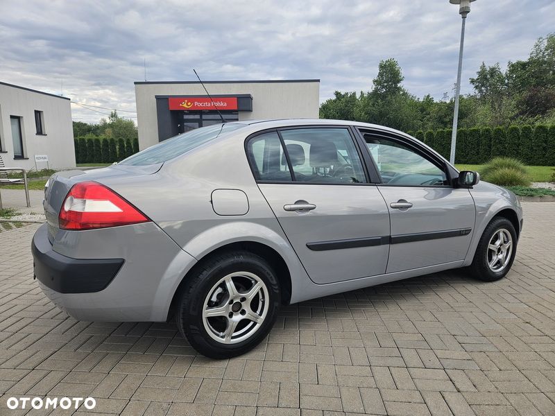 Renault Megane 1.6 16V Authentique - 3
