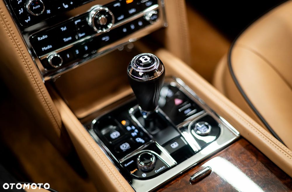 Bentley Mulsanne - 16