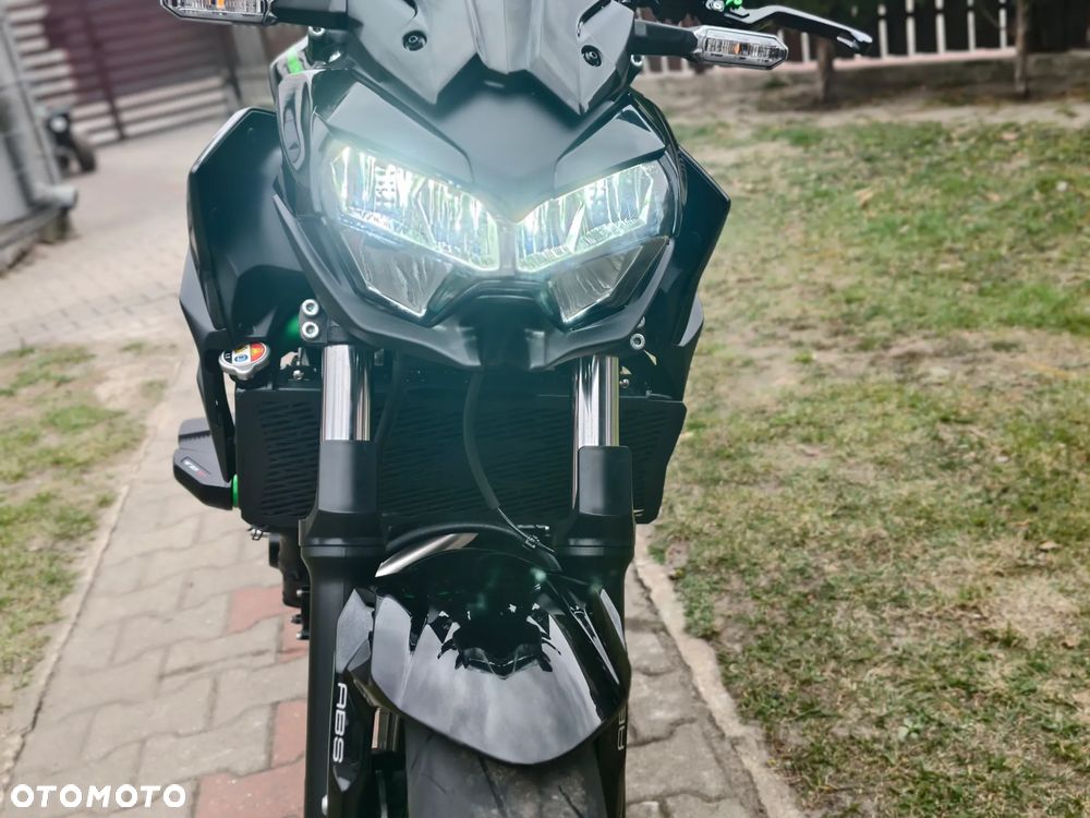 Kawasaki ER - 14