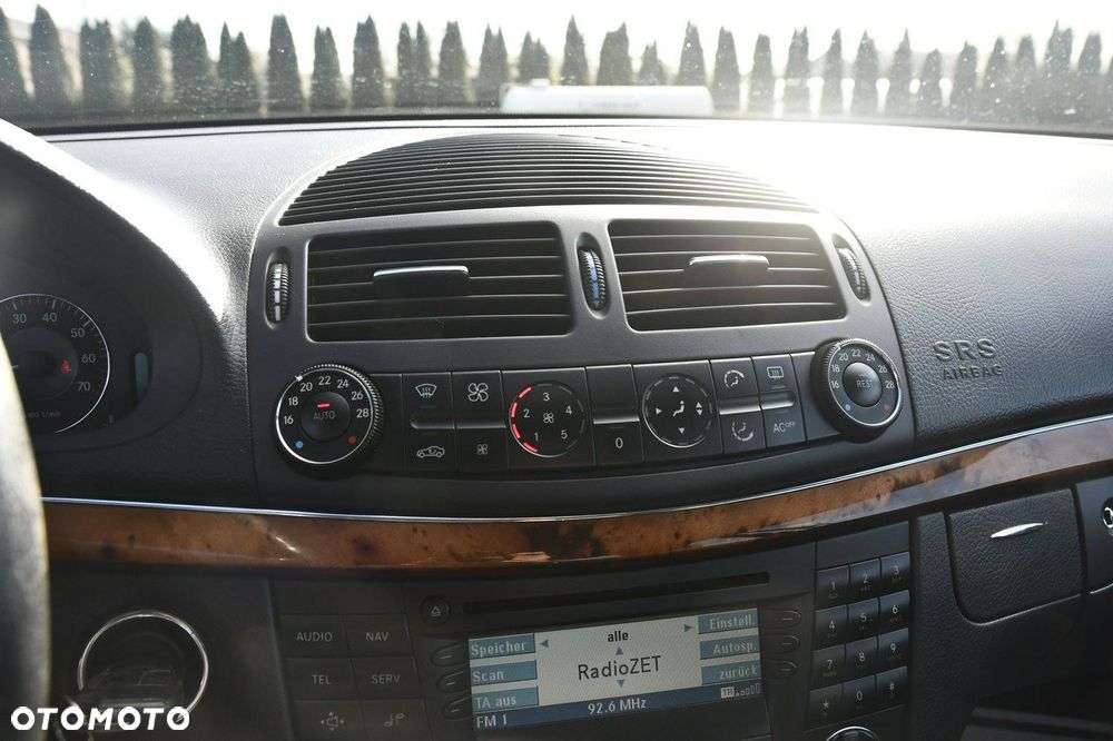 Mercedes-Benz Klasa E - 25