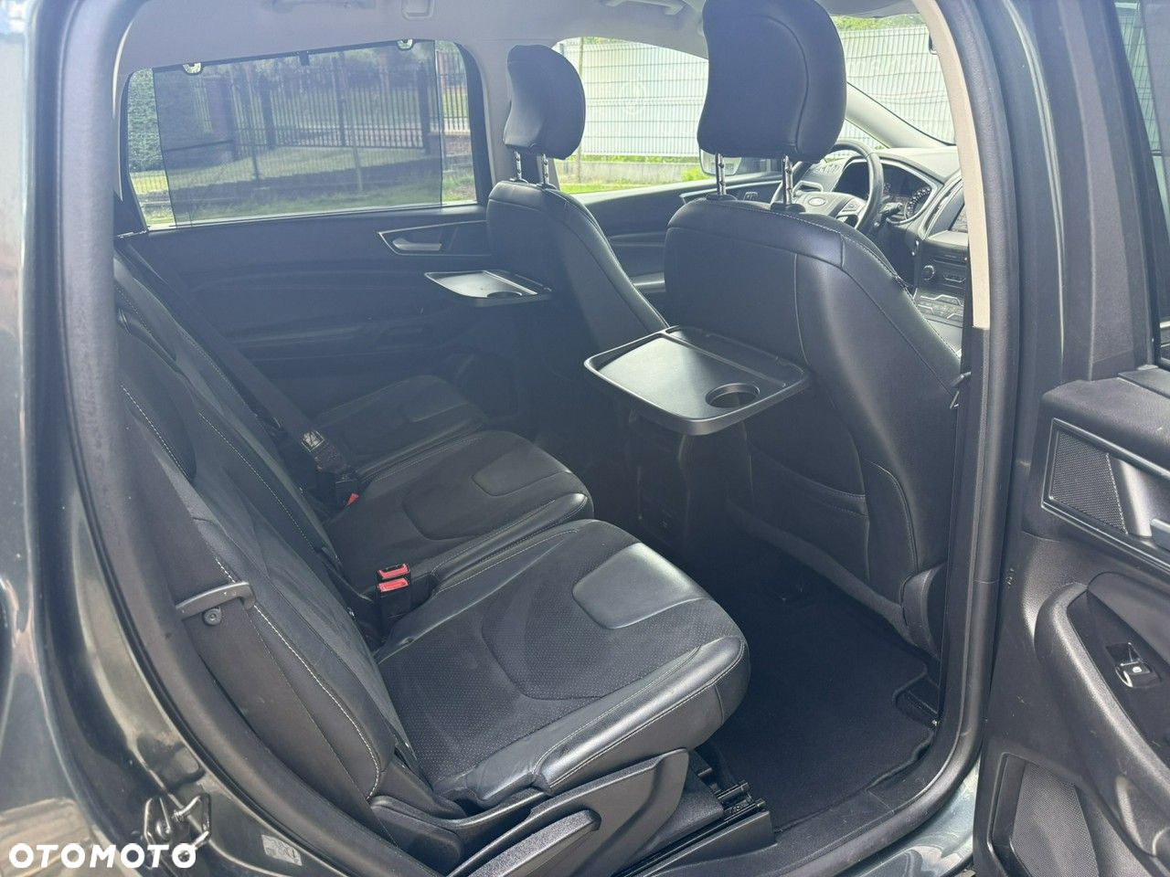 Ford S-Max - 10