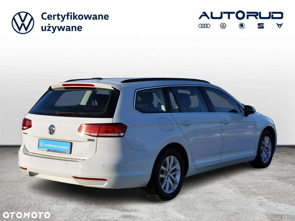 Volkswagen Passat - 6