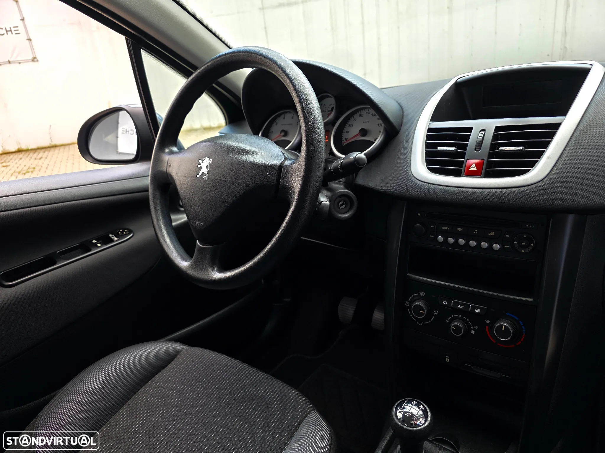 Peugeot 207 1.4 16V Active - 42