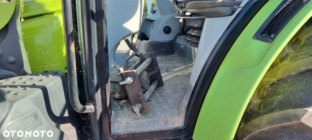 Claas ARION 410 - 9