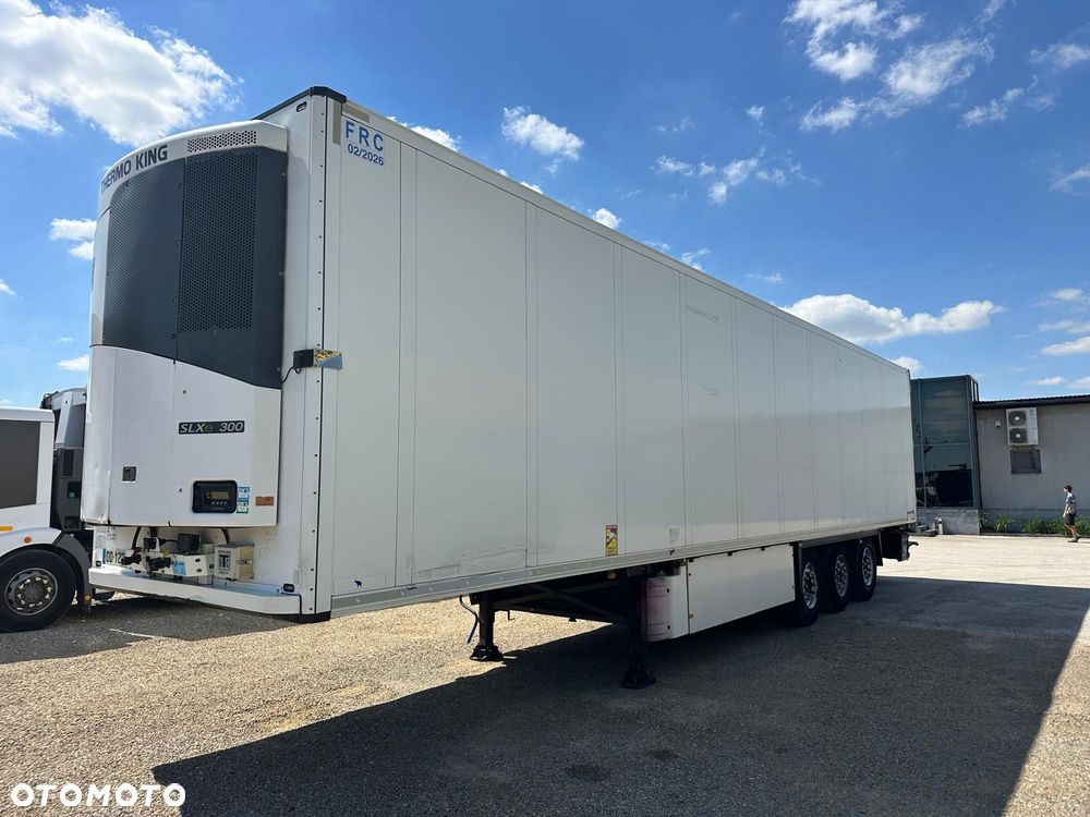 Schmitz Cargobull chłodnia 7cm ThermoKing SLX300 - 2
