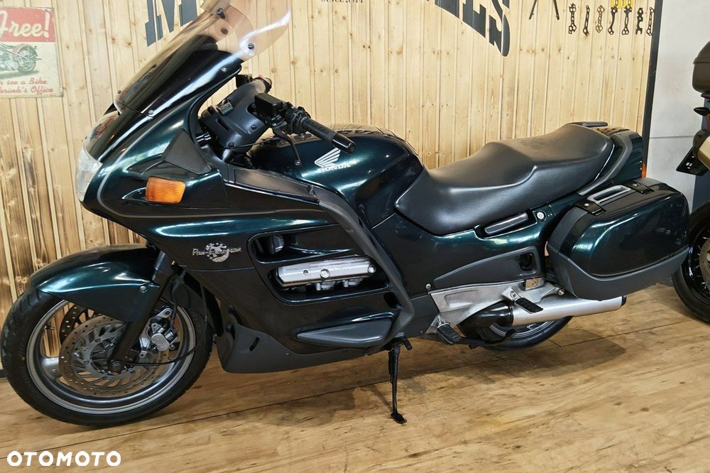 Honda ST - 8