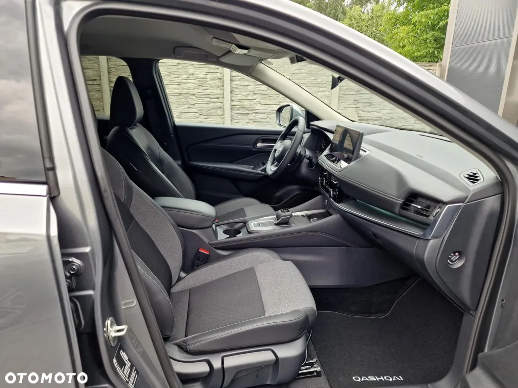 Nissan Qashqai 1.3 DIG-T MHEV Xtronic N-Connecta - 27