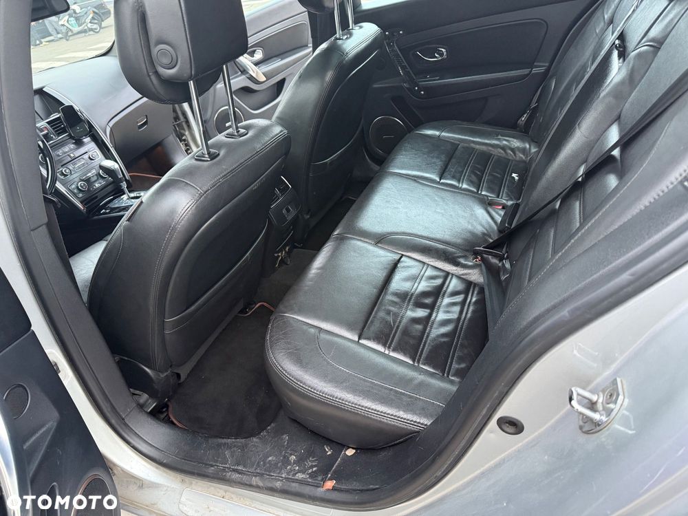 Renault Latitude 2.0 dCi Initiale - 10