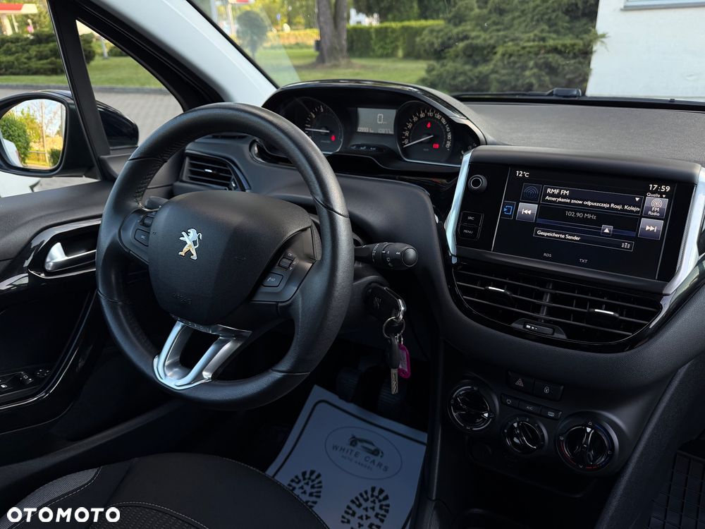 Peugeot 208 PureTech 82 Urban Move - 6