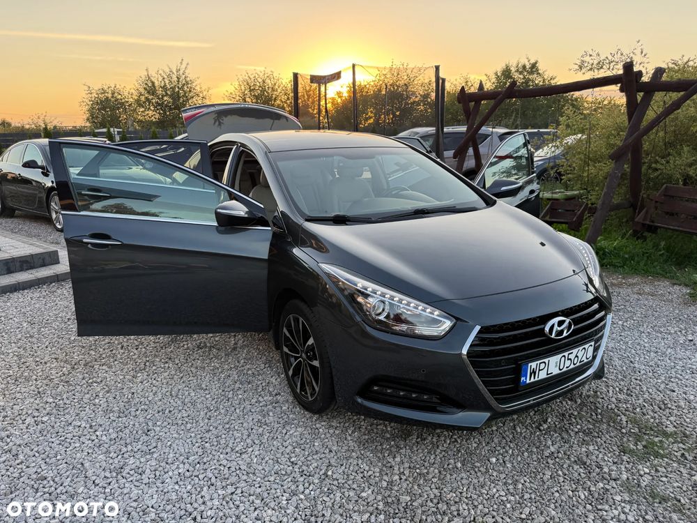 Hyundai i40 Kombi 1.7 CRDi Premium - 18