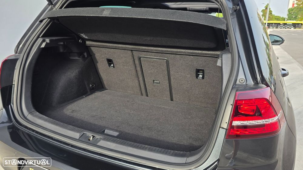 VW Golf 2.0 TDI GTD DSG - 40