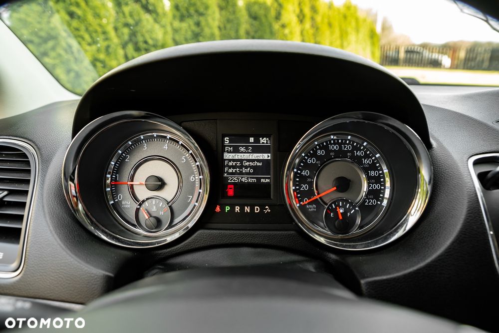 Lancia Voyager 3.6 Platinum - 33