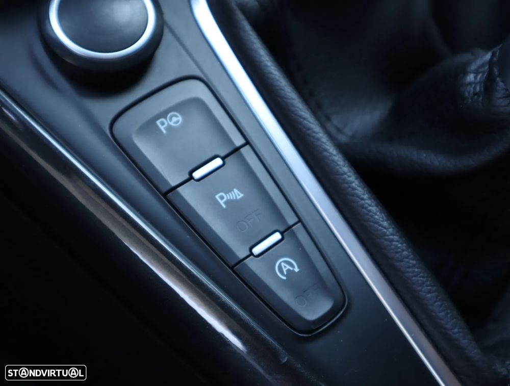 Ford Focus 1.5 TDCi Titanium - 48