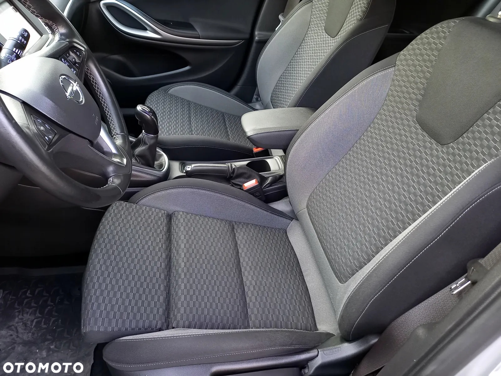 Opel Astra - 13