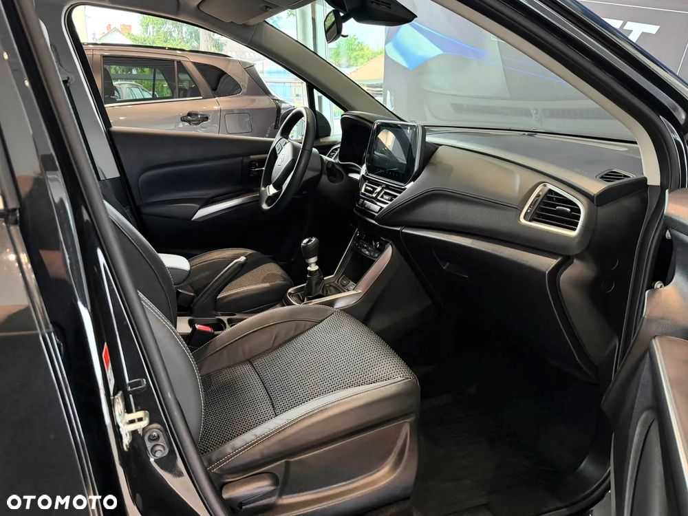 Suzuki S-Cross 1.4 SHVS Elegance - 13