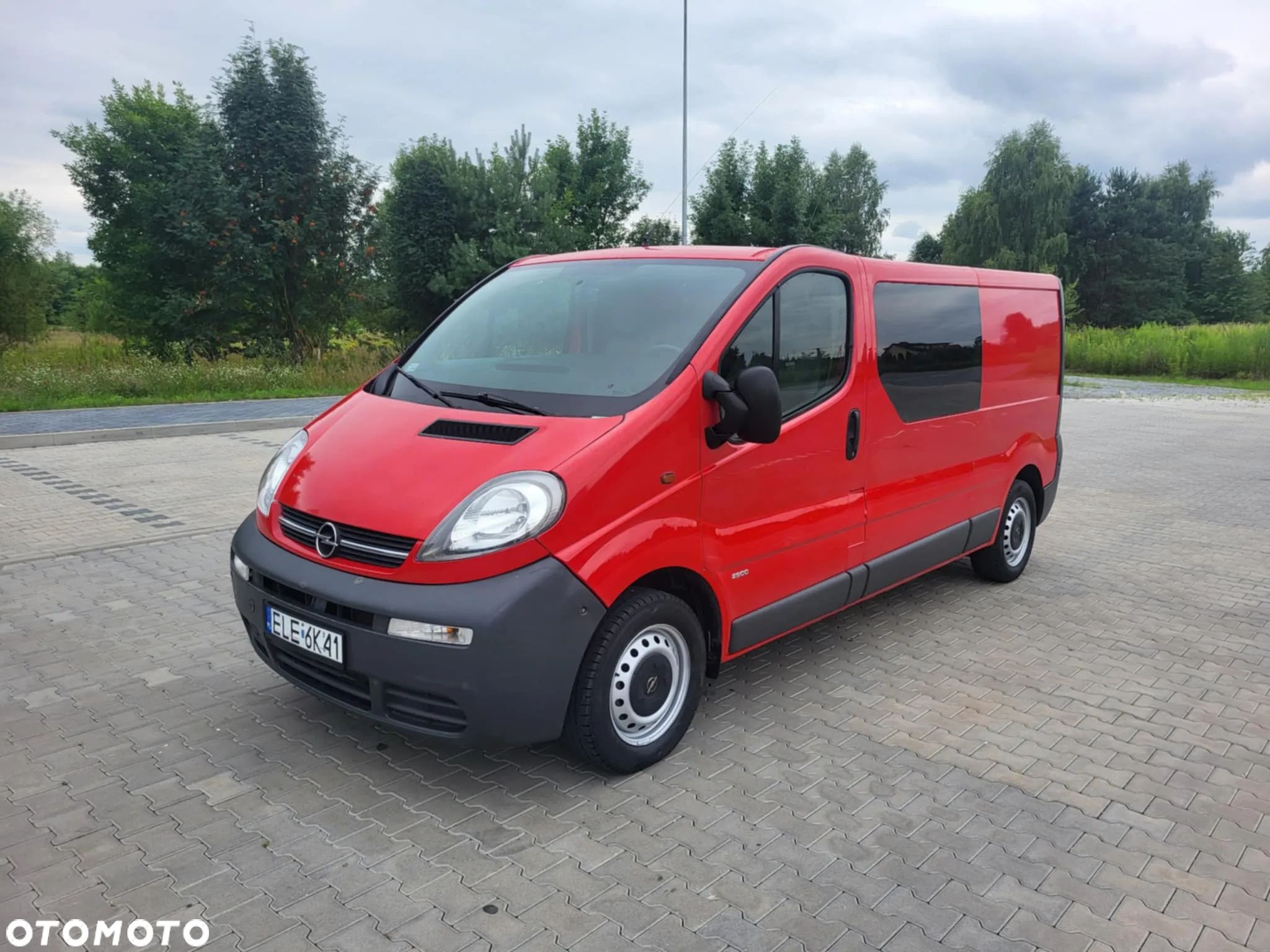Opel Vivaro - 1
