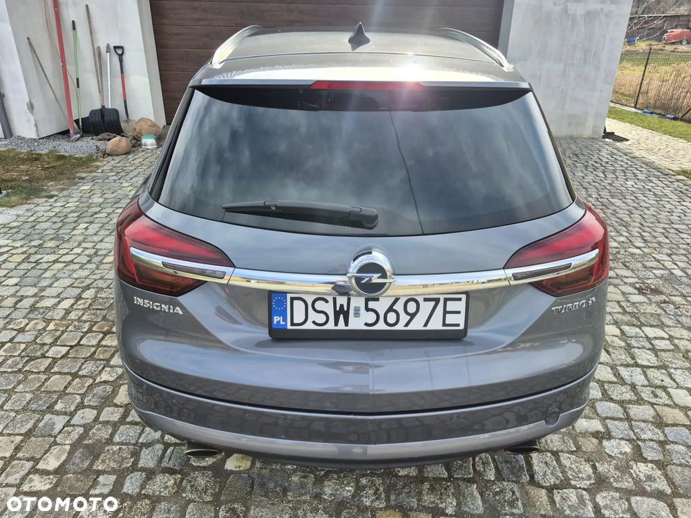 Opel Insignia 2.0 SIDI Turbo 4x4 Innovation - 12