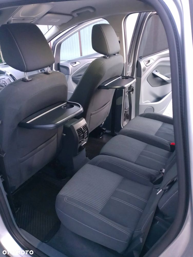 Ford C-MAX - 10