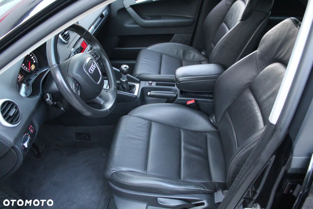 Audi A3 Sportback - 6