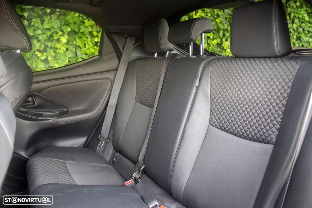 Toyota Yaris 1.5 HDF Premier Edition - 14
